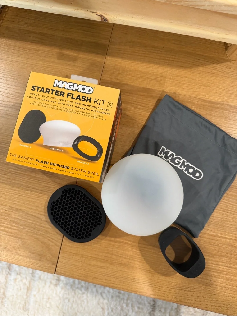 MagMod Starter Flash Kit 2 — White Diffuser with Black Accessories